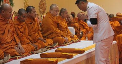 ชลบุรีจัดพิธีถวายพระราชกุศลครบ 100 ปี วันคล้ายวันสวรรคต รัชกาลที่ 6 อย่างสมพระเกียรติ