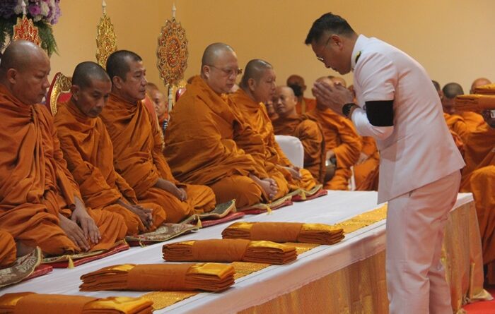 ชลบุรีจัดพิธีถวายพระราชกุศลครบ 100 ปี วันคล้ายวันสวรรคต รัชกาลที่ 6 อย่างสมพระเกียรติ