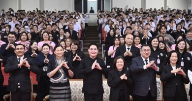 “อัครา” รมว.พม. เปิดโครงการ “รีสตาร์ทคนรุ่นใหม่ ดูแลผู้สูงวัย รวมส่งสุขปีใหม่ ใกล้ใจ ใกล้คุณ”