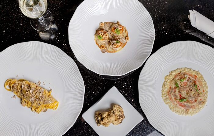 “เรดสกาย @ เซ็นทาราแกรนด์ฯเซ็นทรัลเวิลด์” ชวนลิ้มรสชาติวัตถุดิบชั้นเลิศ อัญมณีเม็ดงามแห่งครัว กับเห็ดทรัฟเฟิลขาว