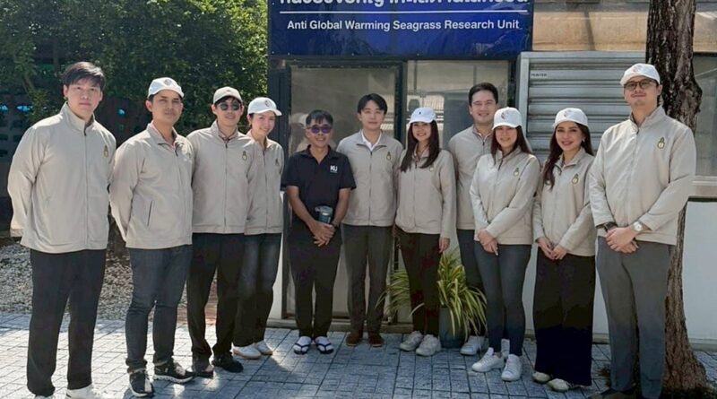 กลุ่มวัว ปนป.15 จัดโครงการ “Blue Heart Project” เดินหน้าประชาธิปไตยสิ่งแวดล้อม นำร่องฟื้นฟูหญ้าทะเลอ่าวไทยฝั่งตะวันออก