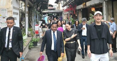 ผู้ว่าการ ททท. นำ Hon. Vijitha Herath รัฐมนตรีว่าการกระทรวงการต่างประเทศ การจ้างงานในต่างประเทศ และการท่องเที่ยวศรีลังกา และ เอกอัครราชทูต Wijayanthi Edirisinghe เยือนย่าน “ทรงวาด”